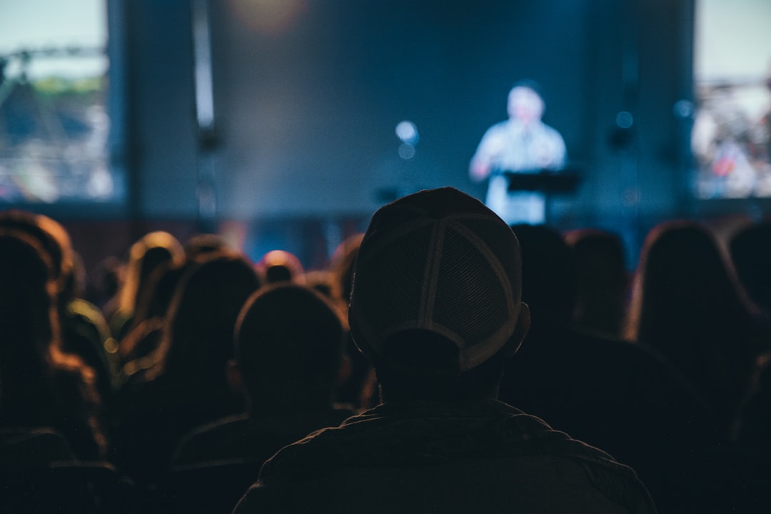 Jak se obléct na konferenci: 5 tipů pro profesionální vzhled